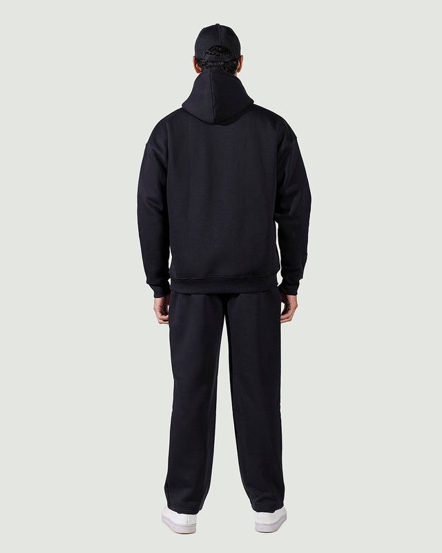 بنطلون أسود بشعار تشابتر