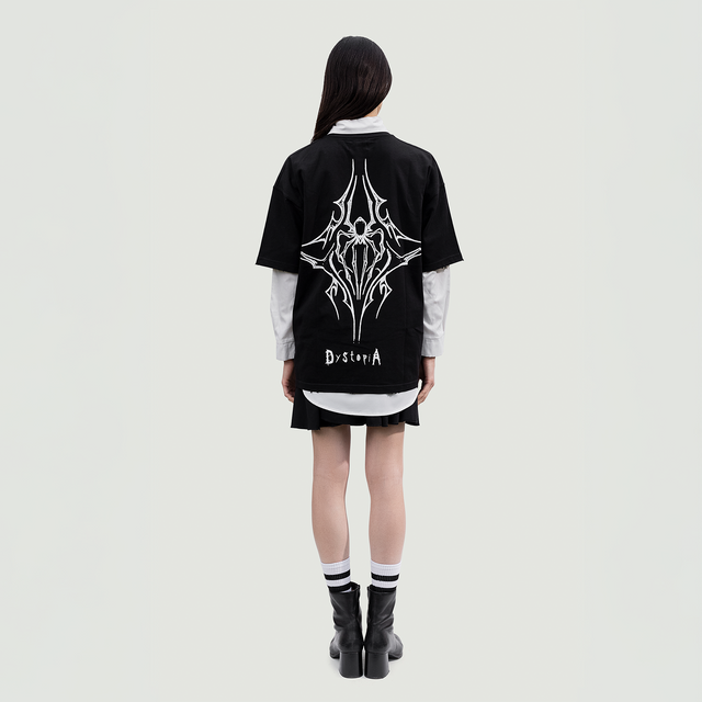 تي شيرت أسود "عنكبوت"