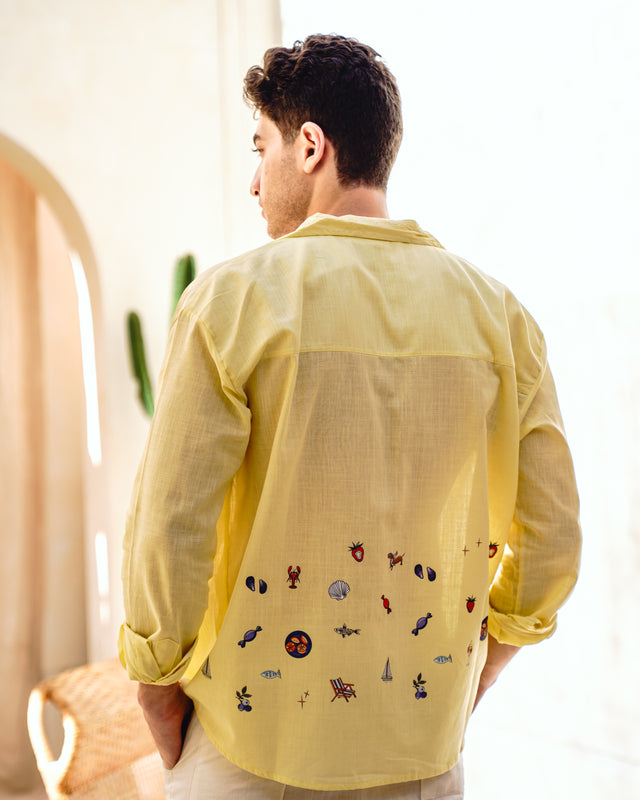 قميص ألتيورا الأصفر بأكمام طويلة