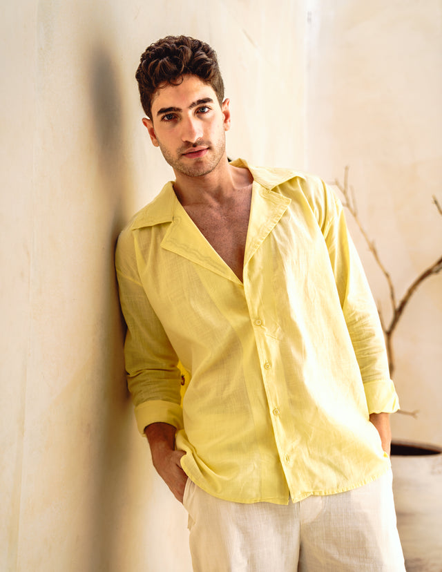 قميص ألتيورا الأصفر بأكمام طويلة