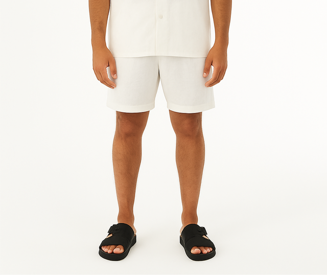 شورت تشابتر كتان أبيض × R1