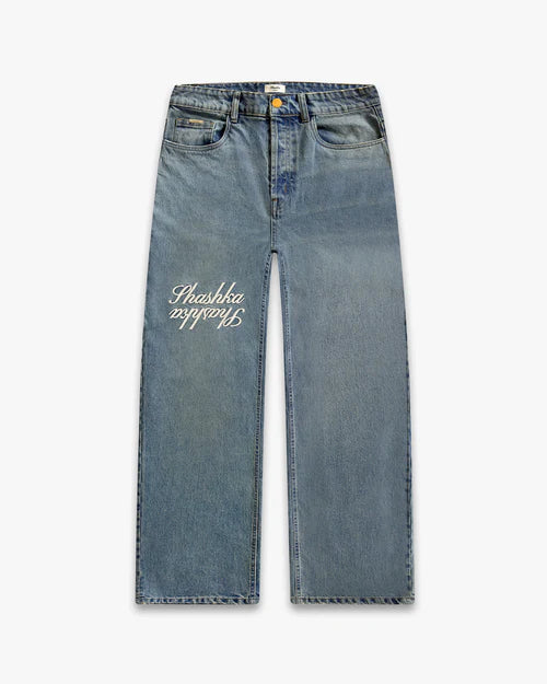 بنطلون جينز بشعار أمامي مربّع